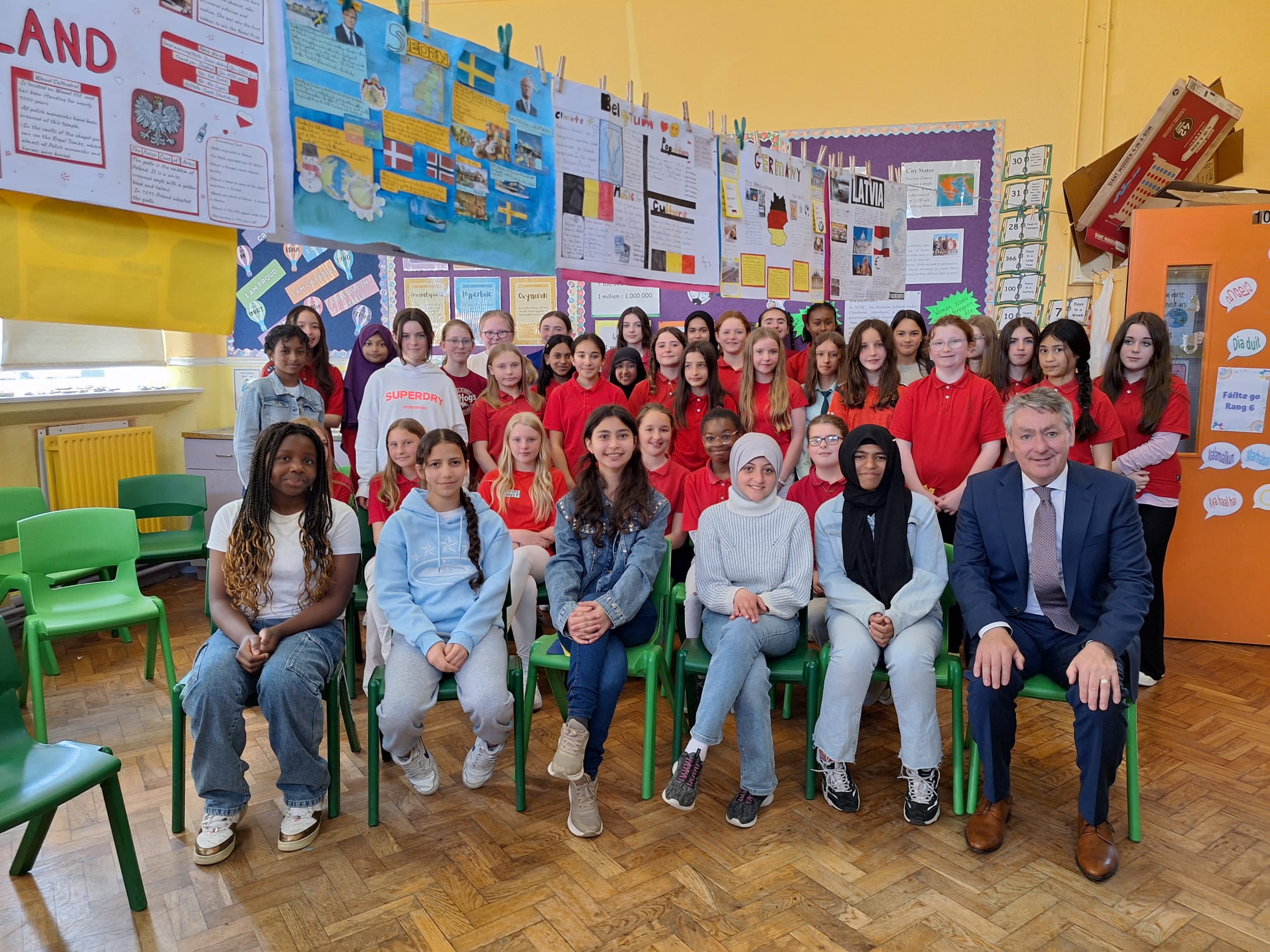MEP Billy Kelleher Visits 6th Class